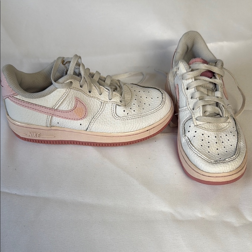 Nike Kids Cream and Pink Sneakers